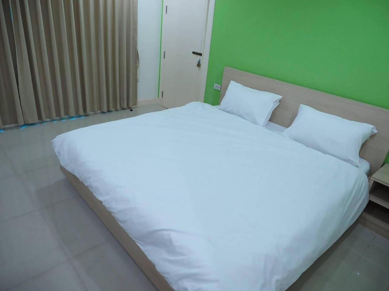 Baan Mek Mok Apartment Bangkok Exterior photo
